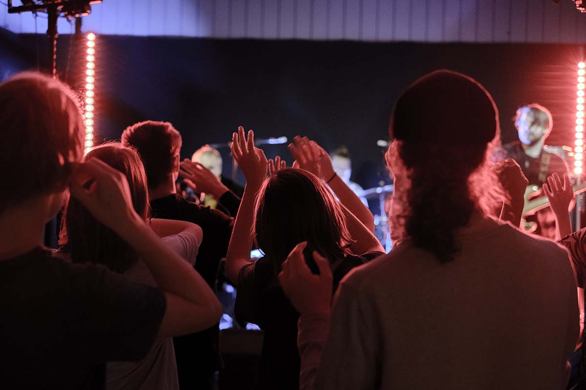 Publik på en konsert på Navet